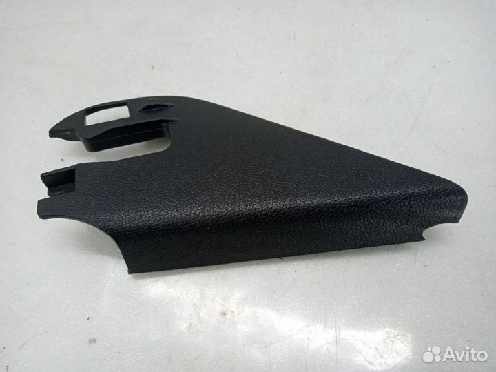 Накладка двери skoda fabia 2 Передняя правая