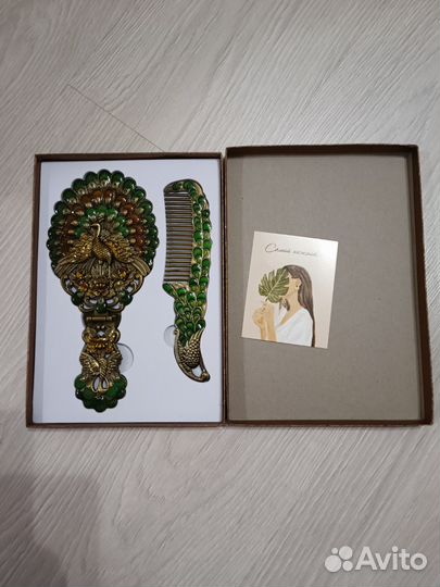 Подарочный набор зеркало и расчёска
