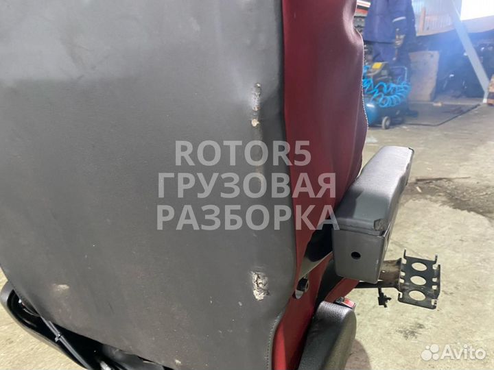 Сиденье левое Volvo FH 4 2015