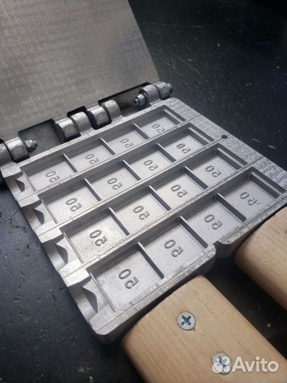 Форма для литья шиномонтажных грузов 100 гр