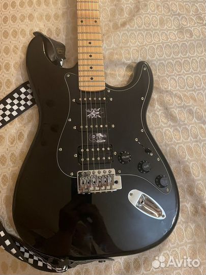 Электро гитара
