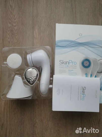 Аппарат для лица SkinPro Oriflame