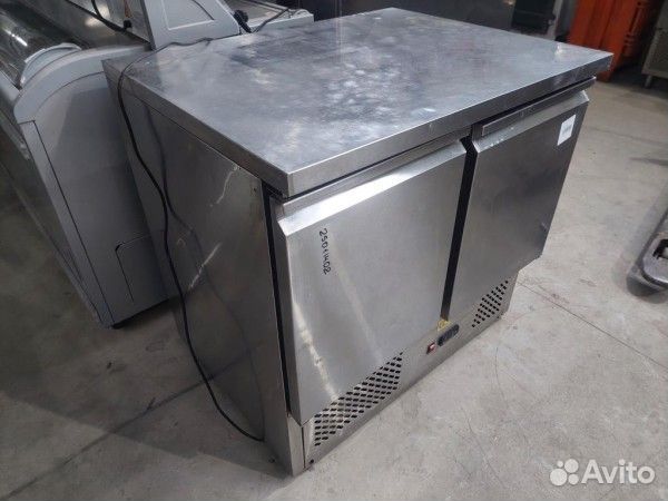 Стол холодильный Eksi 2 дв (агрегат снизу)