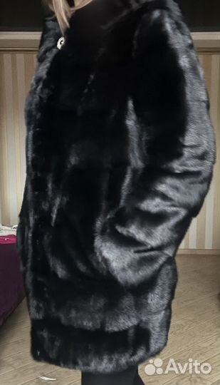 Шуба женская норковая с капюшоном почти новая