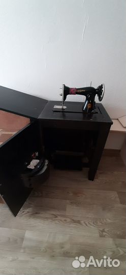 Швейная машинка Подольская ножная