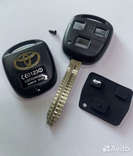 Ключ зажигания Toyota