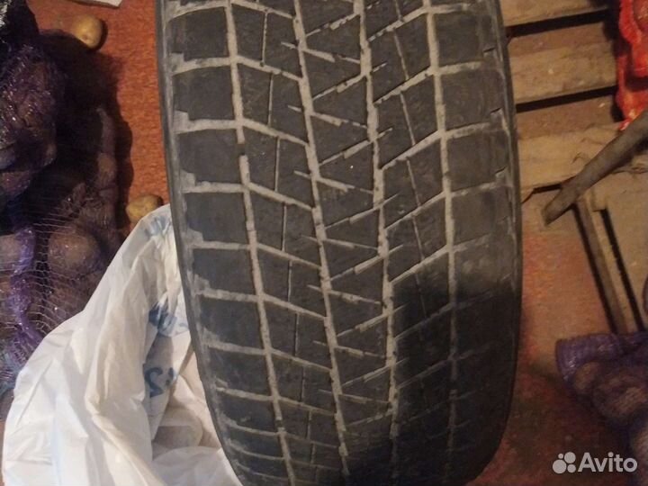 Bridgestone Blizzak DM-V1 255/55 R20 107T