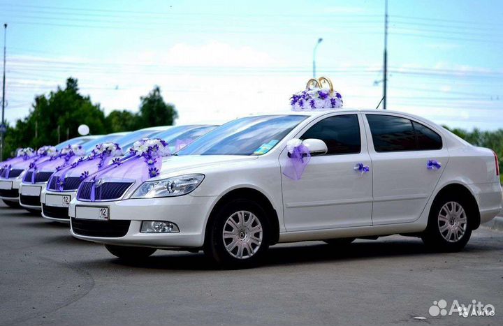 Свадебные украшения на авто