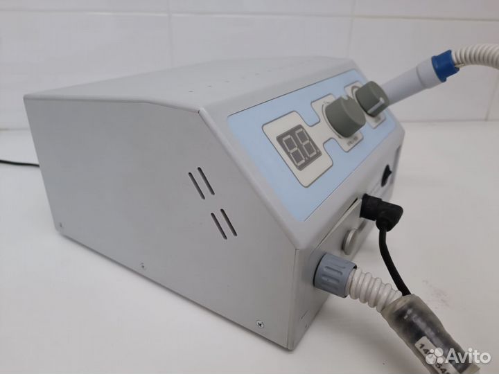 Аппарат для педикюра (маникюра) с пылесосом