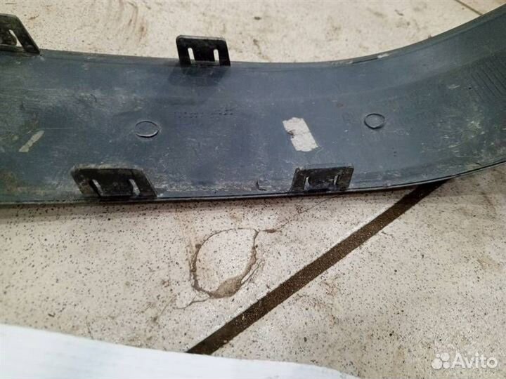 Накладка заднего бампера правая Ford Fusion 2002