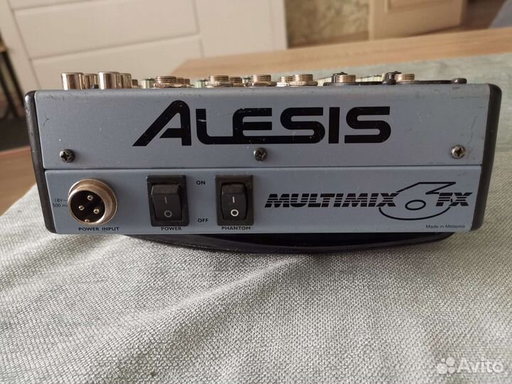Микшерный пульт alesis multimix 6FX