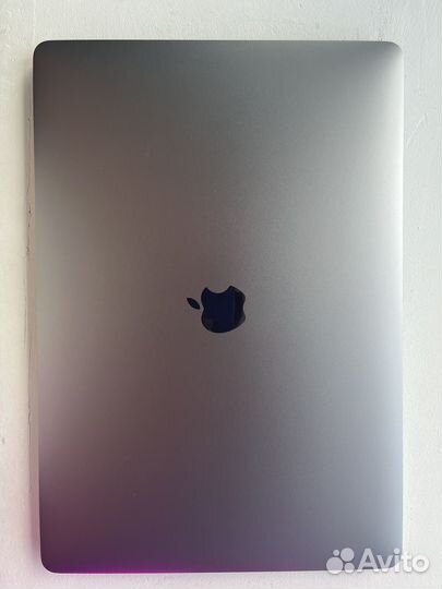 Macbook pro 15 2018 i7 16gb