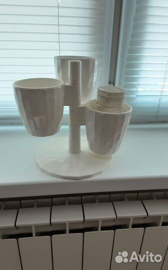 Кашпо, горшки для цветов и кронштейны