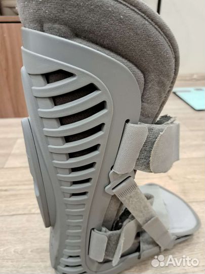 Ортез на голеностоп