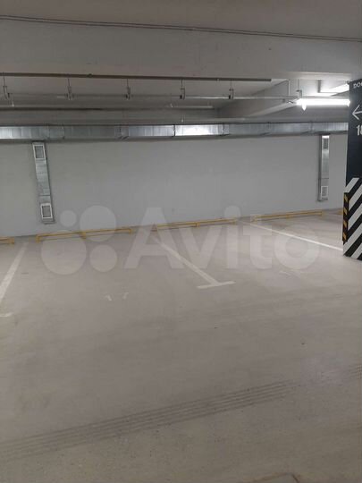 Машиноместо, 14 м²