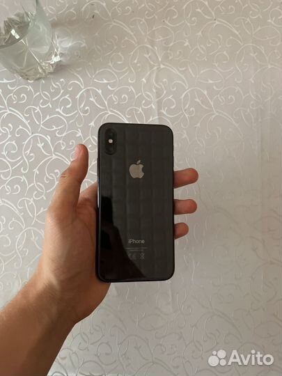 iPhone X, 64 ГБ
