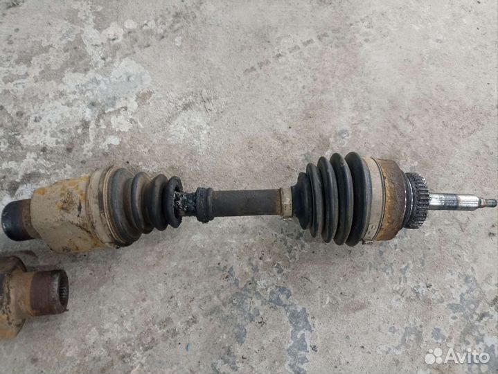 Привод передний SsangYong Kyron 05-14г