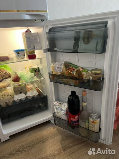 Холодильник новый с морозильником Саратов 264
