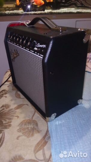 Электрогитара с комбиком Fender Champion 20 Вт