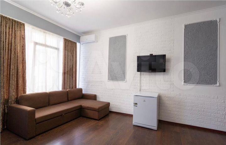 Комната 35 м² в > 9-к., 4/4 эт.