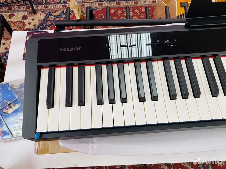 Цифровое пианино Nux Новое