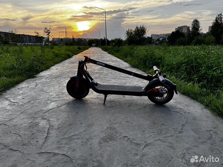 Электросамокат ninebot kickscooter F40