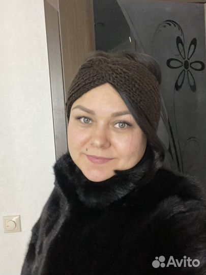 Повязка на голову вязаная