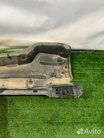 Жабо Toyota Noah ZRR80W 3ZR-FAE 2014