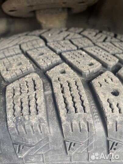 Continental IceContact 2 225/65 R17