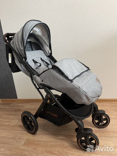 Новая прогулочная коляска