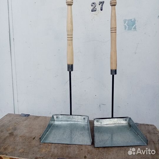 Совок и кочерга. Уличный совок для мусора