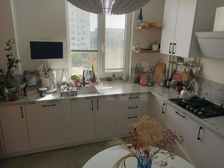 2-к. квартира, 71 м², 4/9 эт.