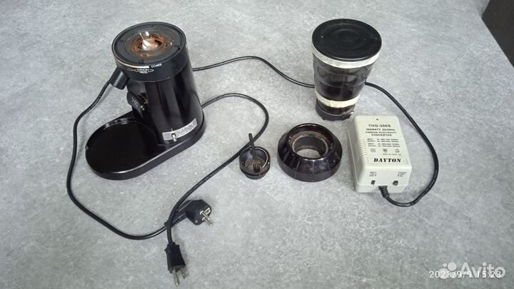 Электрическая кофемолка Hario V60