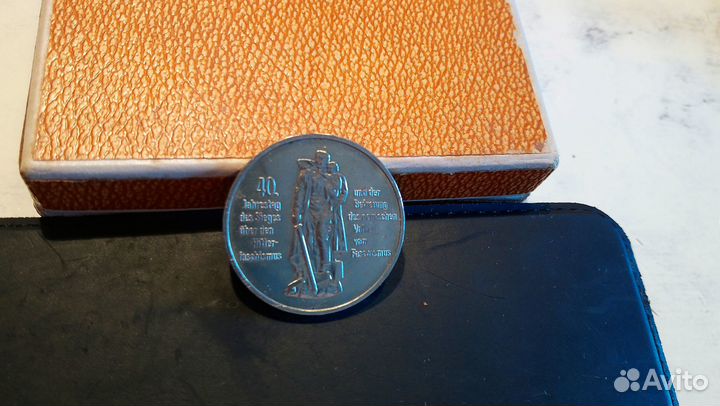 Монета коллекционная 10 марок ГДР 1985 г