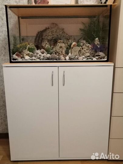 Аквариум с тумбой