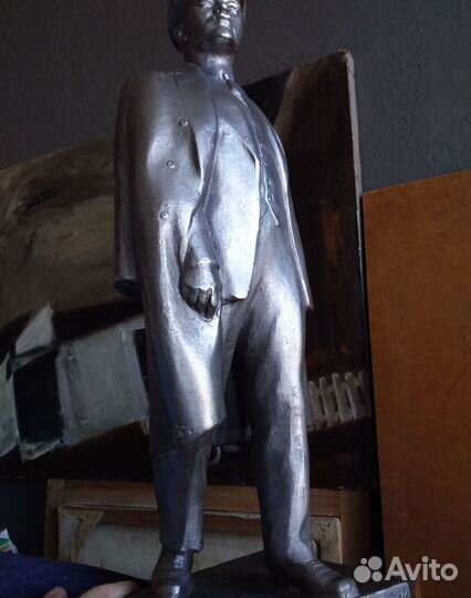 Скульптура динамичная, Бюст золотой ретро