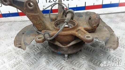 Ступица передняя правая honda civic 8 (YNI17N901)