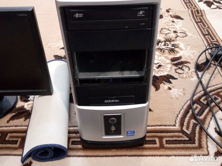 Компьютер с монитором