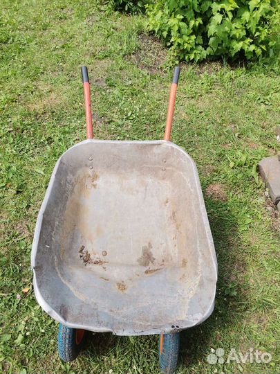 Тачка садовая