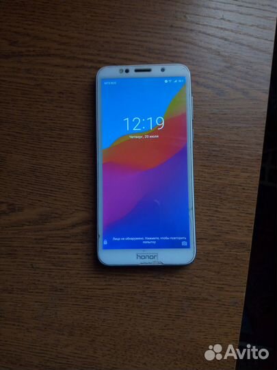 Телефон honor 7а