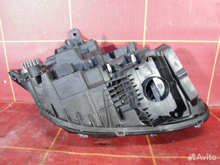 Фара левая Volvo XC90