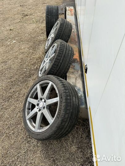 Колеса R18 лето на Мерседес