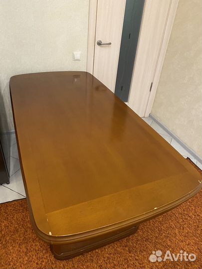 Стол
