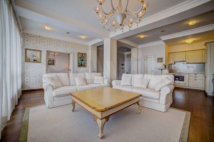 2-к. квартира, 98 м², 5/14 эт.