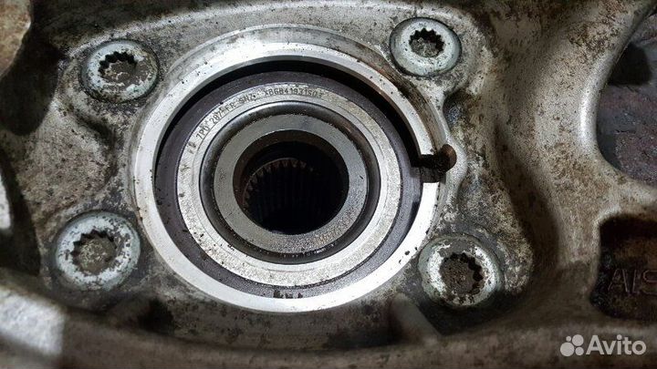 Ступица задняя правая Porsche Cayenne 958 3.0