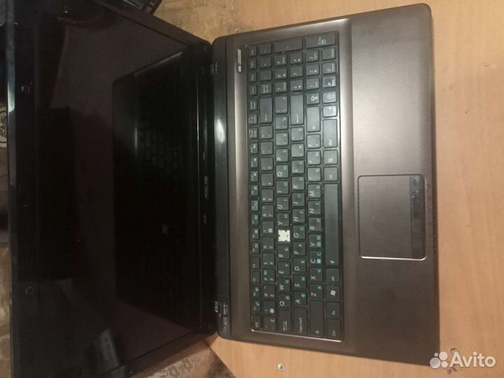 Ноутбук asus x52j