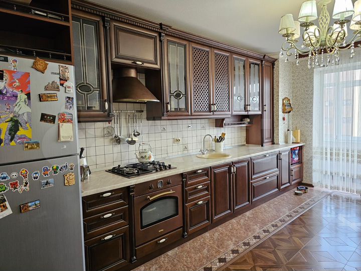 2-к. квартира, 80 м², 7/8 эт.