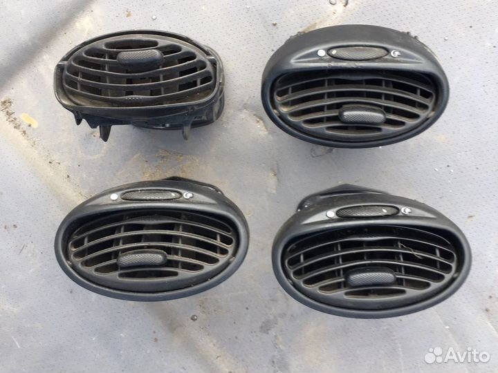 Дефлектор воздушный Ford Focus I