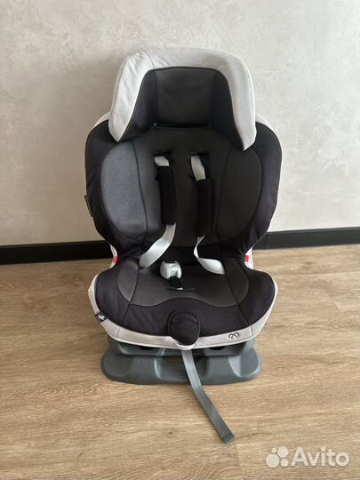 Детское автокресло 9 до 25 кг Carmate Swing Moom