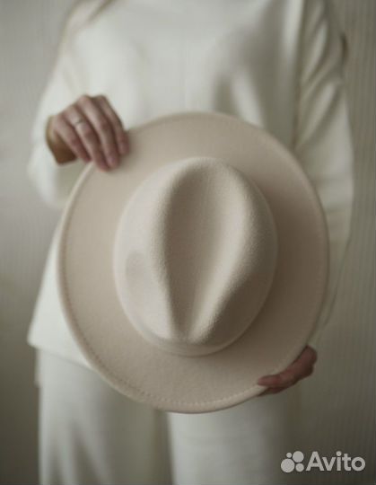 Шляпа фетровая женская